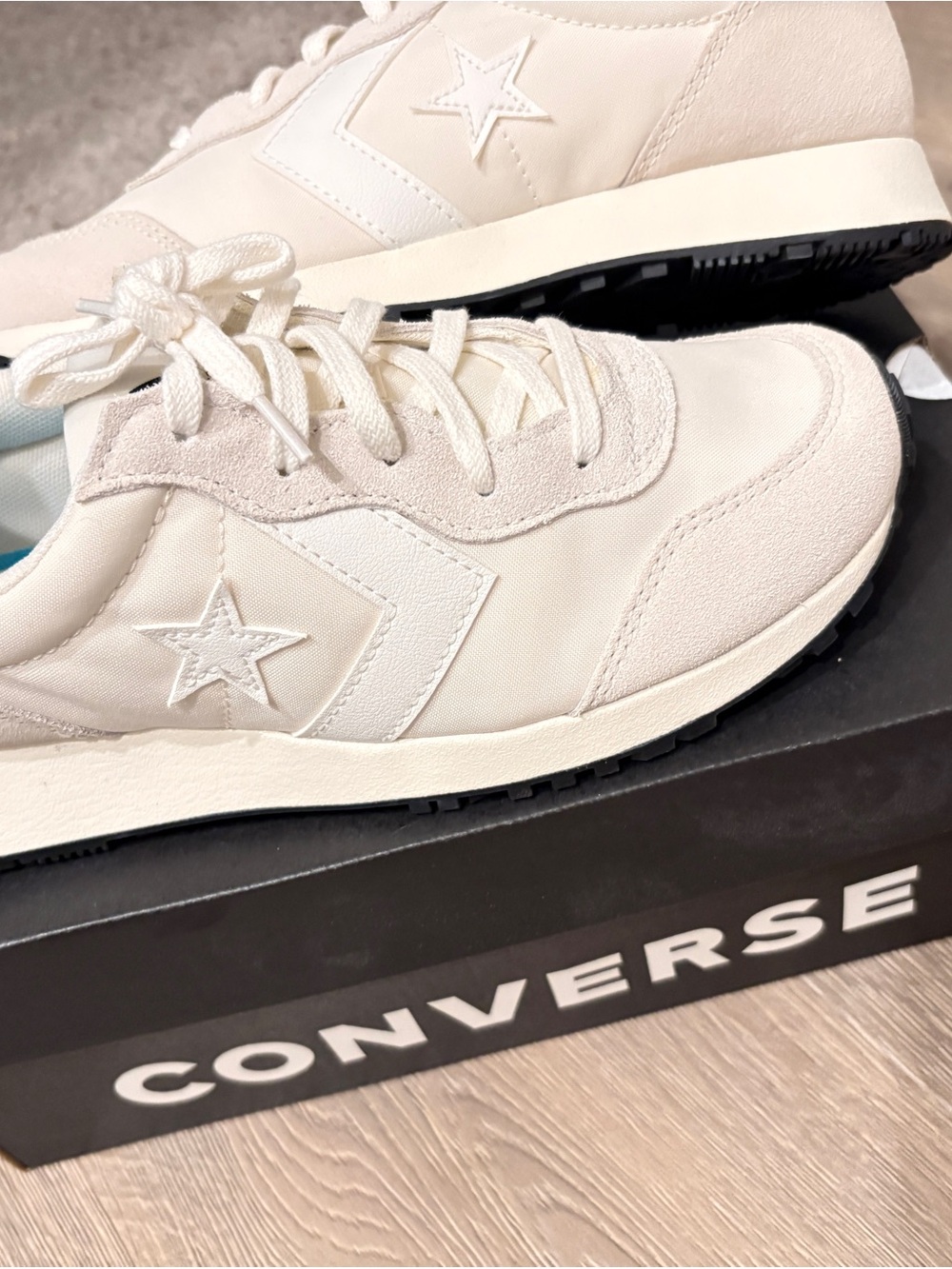 Converse Star Runner Sneakers - Cream & Black